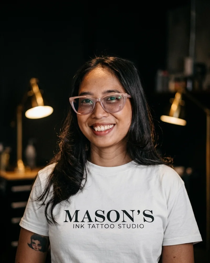 Olive, independent tattoo artist at Mason's Ink
